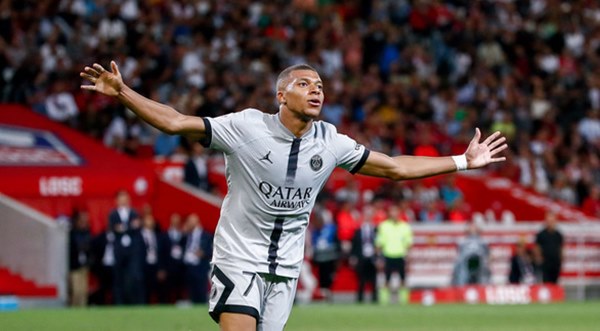 kylian-mbappe-chi-mat-8-giay-de-ghi-ban